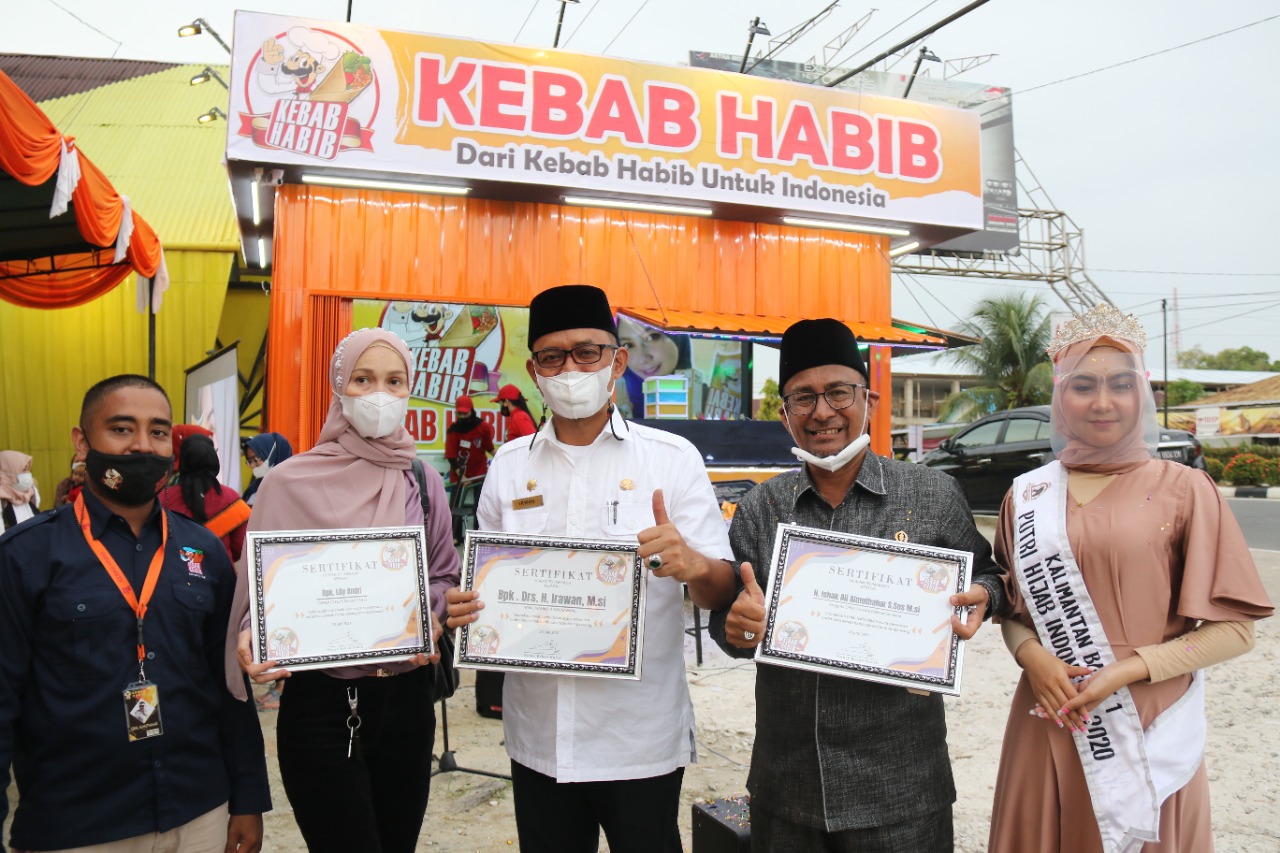 Outlet Kuliner Kebab Habib Kini Hadir di Kota Singkawang