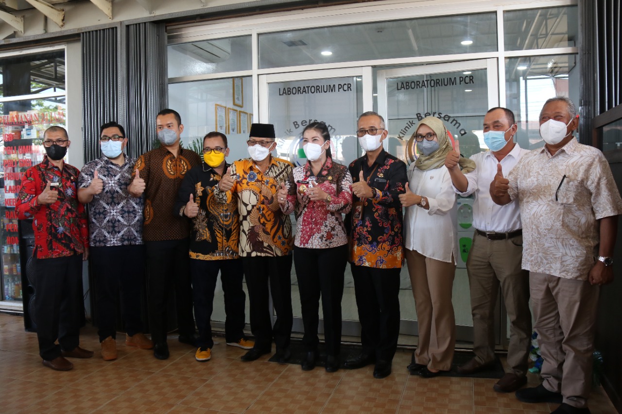 Wali Kota Singkawang resmikan Lab PCR Klinik Bersama