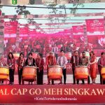 Gibran Datang ke Festival Cap Go Meh Singkawang 2025 Bersama Pejabat Negara Lainnya