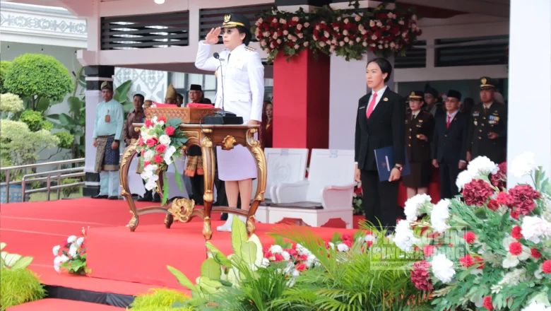Tjhai Chui Mie Pimpin Upacara HUT ke-80 Republik Indonesia